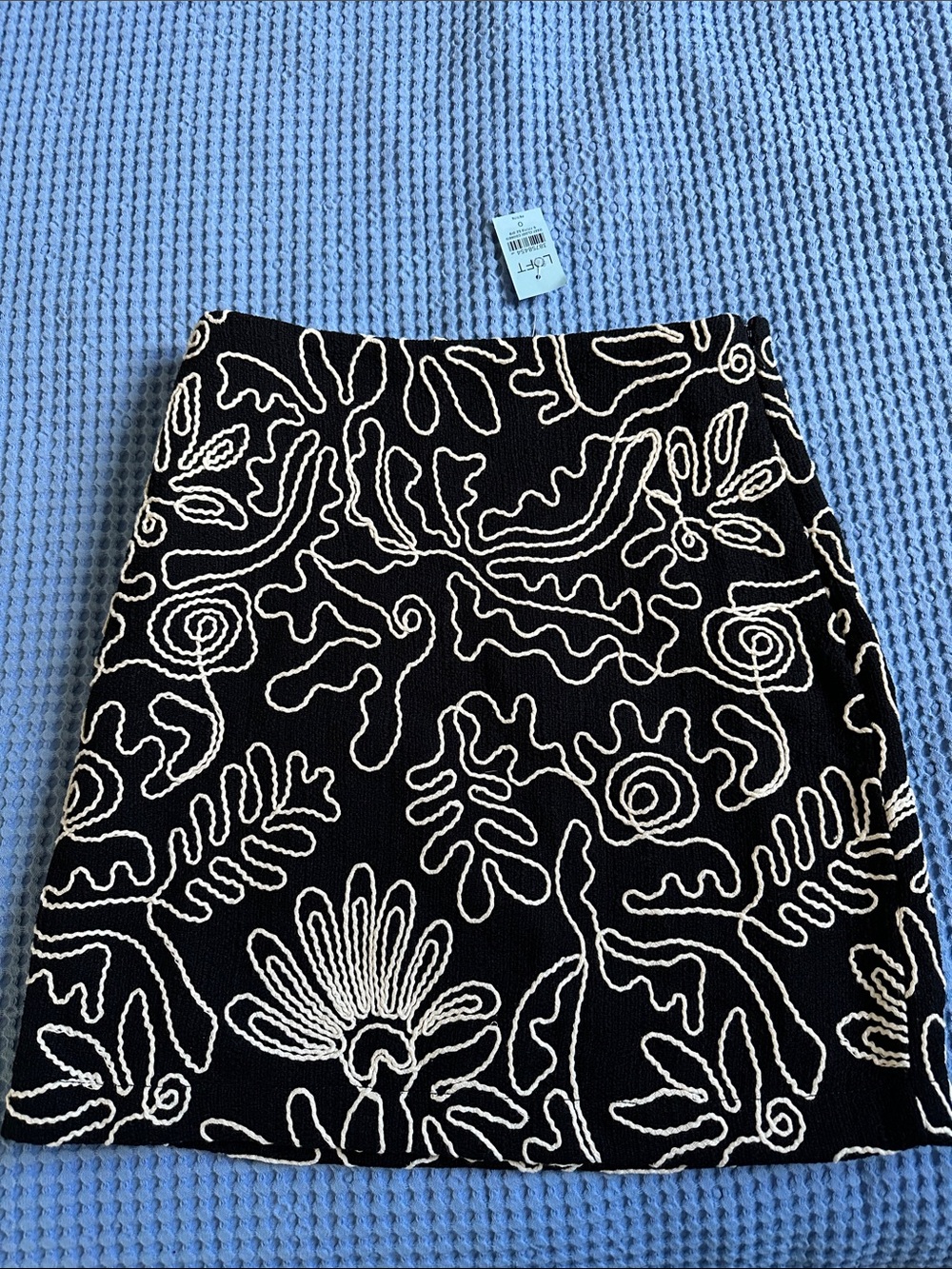 LOFT Black Petite Mini Skirt with White Embroidered Floral Outline 0P NWT